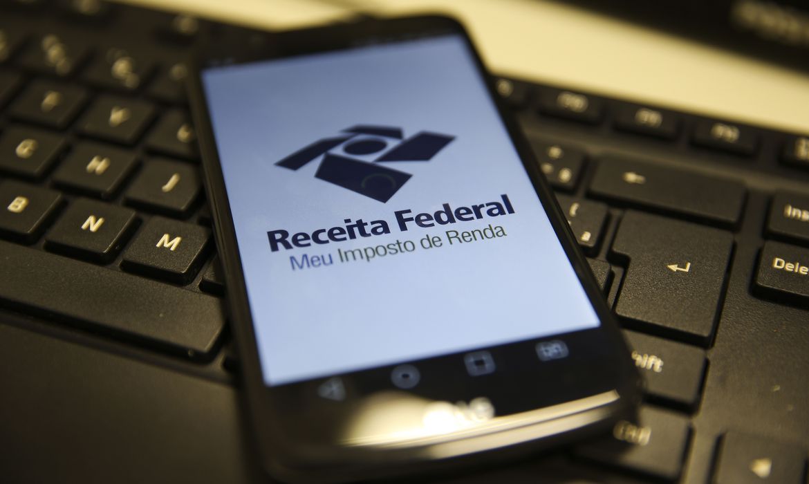 Guia Completo para Declarar Compra, Venda e Financiamento de Veículos no IR 2025